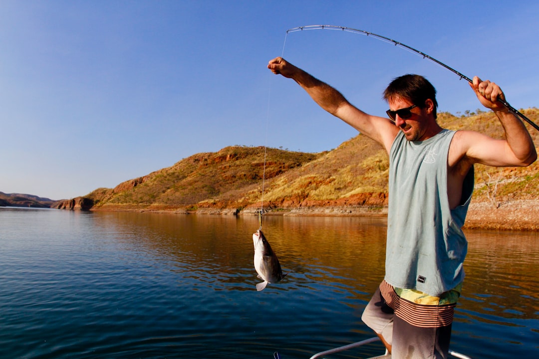 Discover the Best Fishing Guides at aquacompass.online